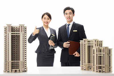 專業(yè)形象，信任之基 房產(chǎn)經(jīng)紀(jì)人頭像在房地產(chǎn)咨詢服務(wù)中的重要性